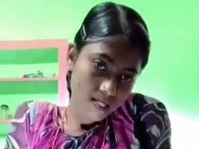 Indian maid uses sex playthings for solo