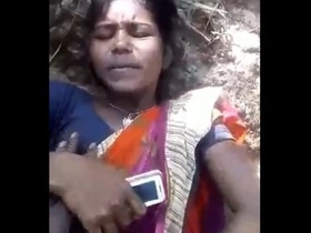 Desi girl and boy have outdoor sex in