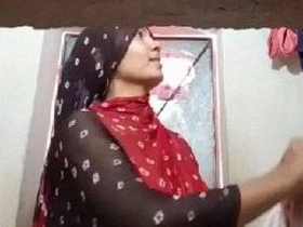 Bhabhi's solo selfie in the douche is a