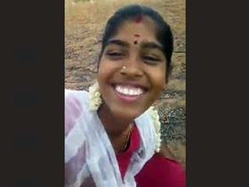 Indian wifey bares it all in public with