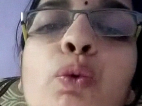 Kerala aunt masturbates with faux-cock