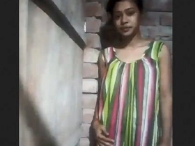 Nude bhabi demonstrates off her sexy